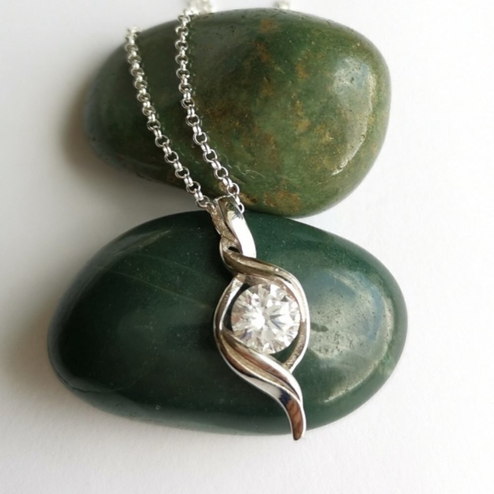 Nwt Sterling Silver Cz Pendant Necklace